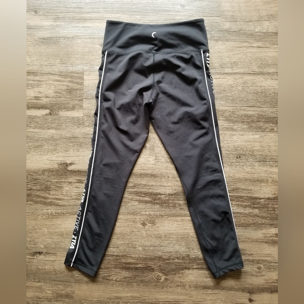 ZYIA Active Black Logo Leggings - Picture 3 of 4
